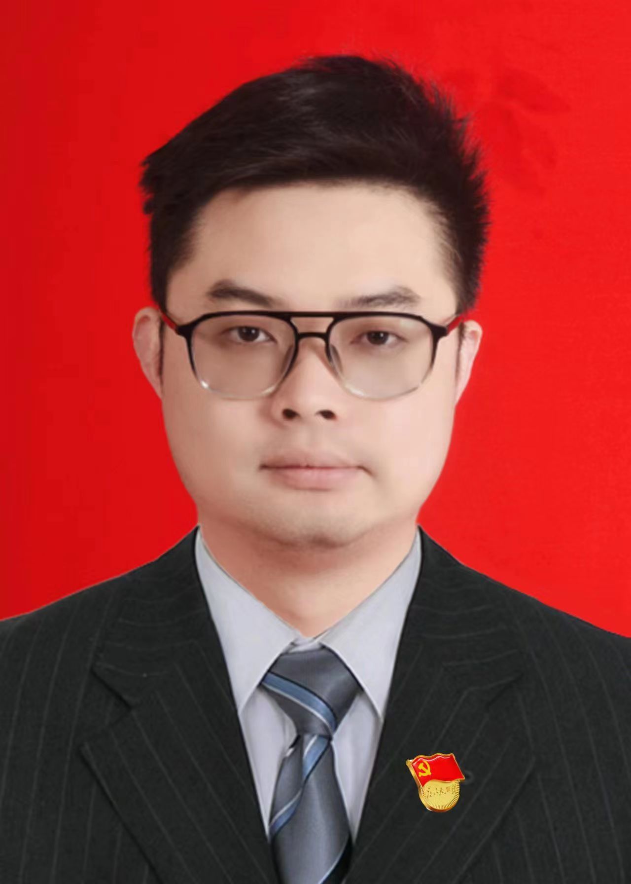 谭磊